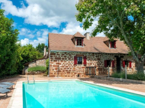 Spacious authentic farmhouse in a hamlet with magnificent view and pool